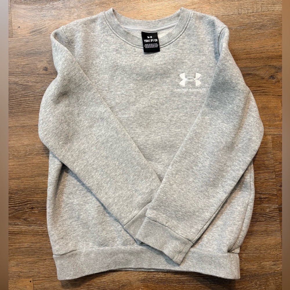 Under Armour Youth Small Light Gray Crewneck Sweater